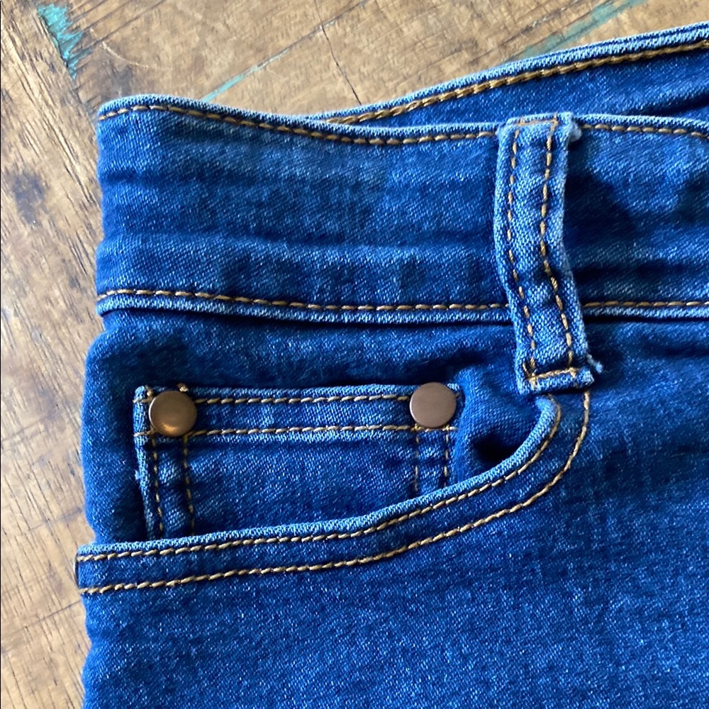 Fashion Nova Blue High-Waisted Jean Shorts - Picture 3 of 12